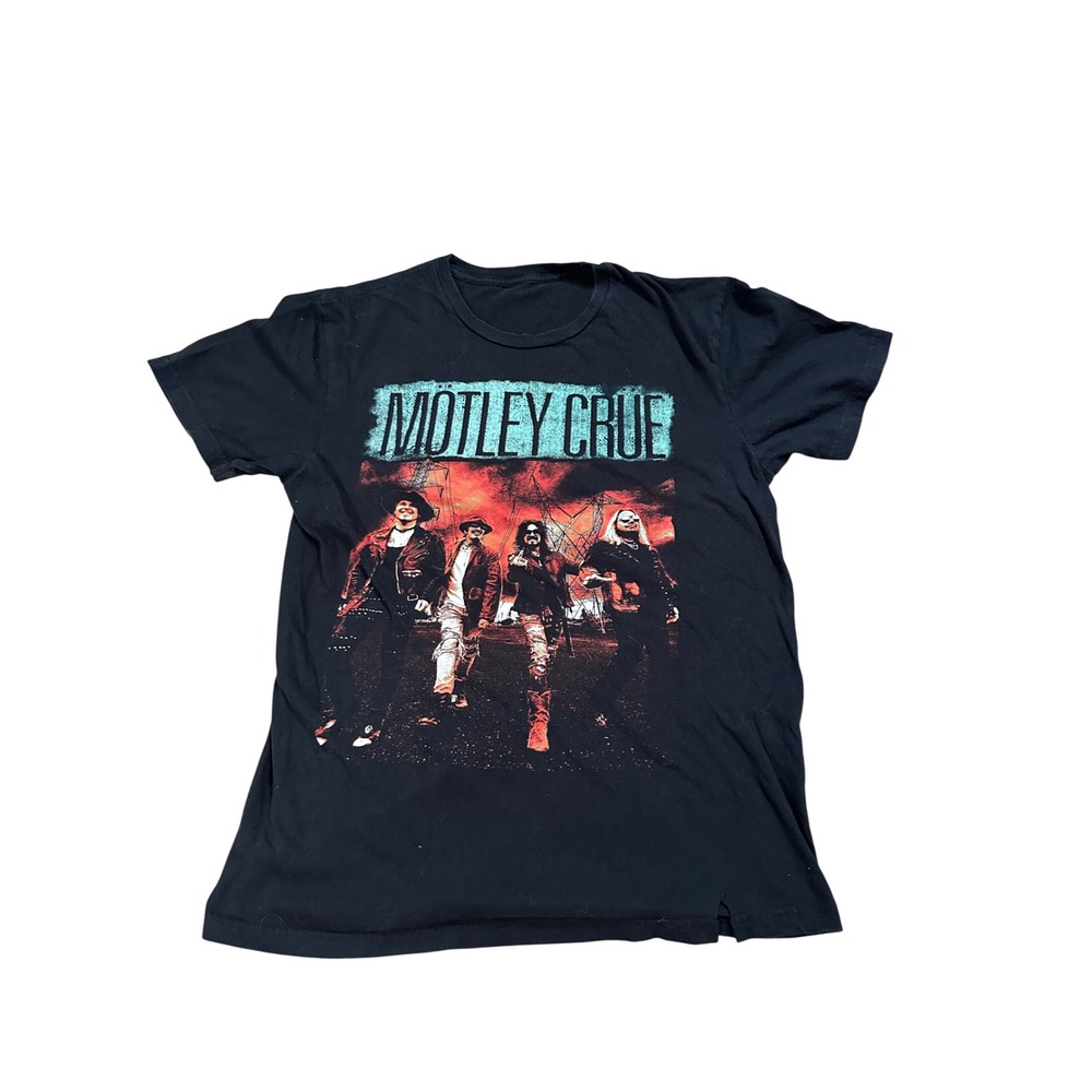 Motley Crue 2024 Tour T-Shirt Mens Black Graphic Band Tee Rock Concert